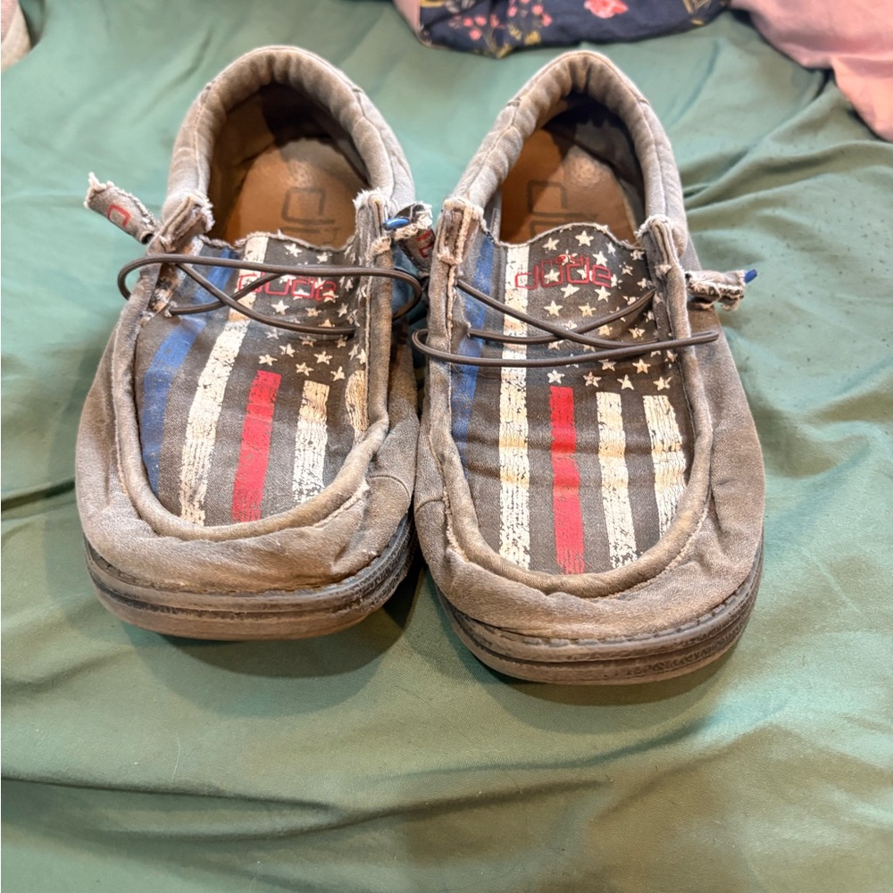Hey Dude Men's Flag Print Loafers - Gray and Red